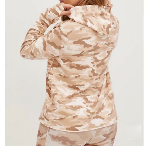 TORRID Active Tan Camo Pullover Hoodie Sweatshirt Cozy Neutral Plus Size 3X - Picture 9 of 15